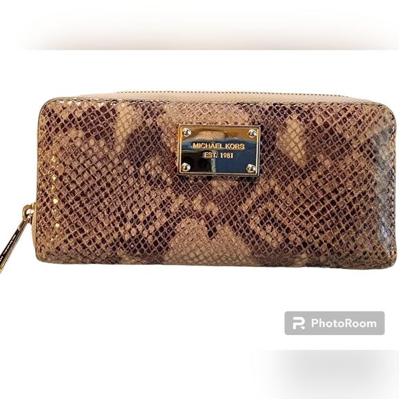 Michael Kors Snake Print Long Zip Wallet - Picture 1 of 8